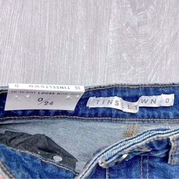 Tinseltown Womens's High Waist Mom Jeans 0/24 - Picture 2 of 3